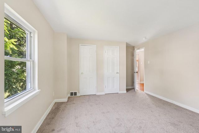 15 ROSE LN, Burlington, NJ 08016