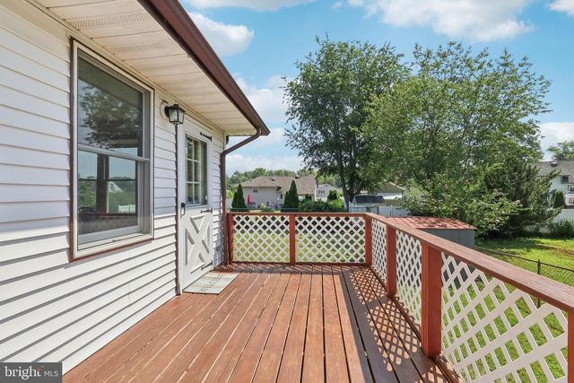 15 ROSE LN, Burlington, NJ 08016