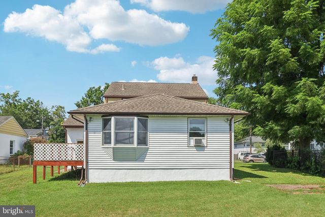 15 ROSE LN, Burlington, NJ 08016