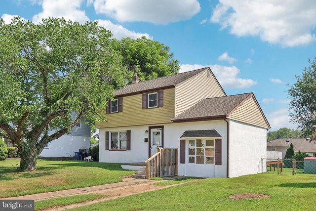 15 ROSE LN, Burlington, NJ 08016