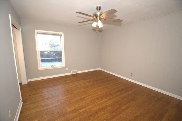 6704 Del Matro Avenue, Windsor Heights, IA 50324