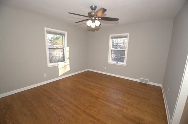 6704 Del Matro Avenue, Windsor Heights, IA 50324