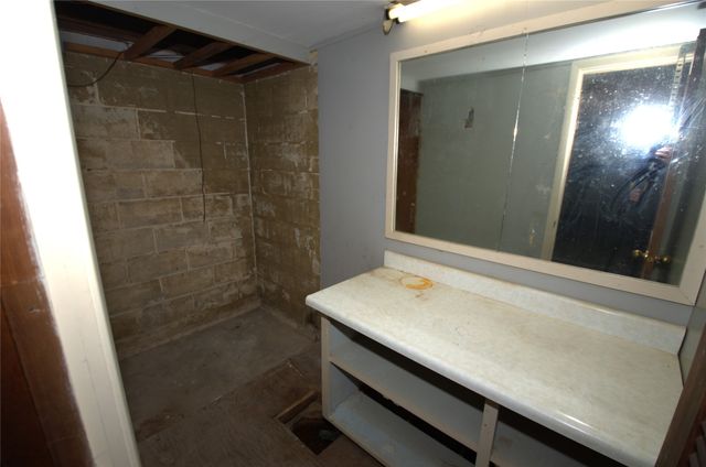 6704 Del Matro Avenue, Windsor Heights, IA 50324