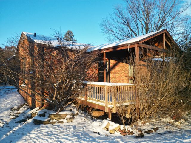 6704 Del Matro Avenue, Windsor Heights, IA 50324