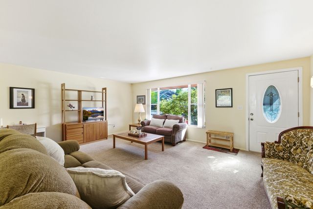 236 S 200 W, Kaysville, UT 84037
