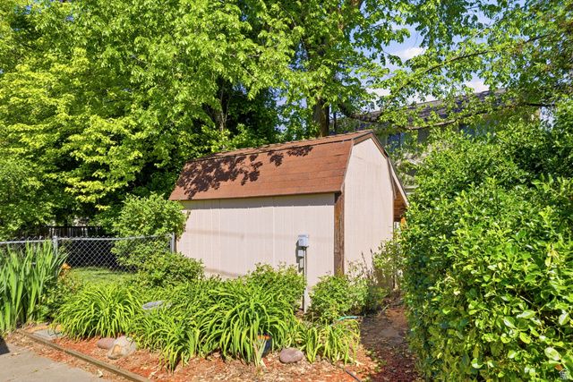 236 S 200 W, Kaysville, UT 84037