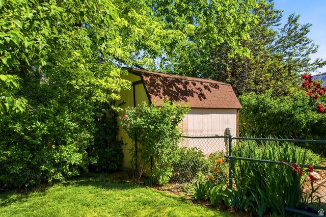 236 S 200 W, Kaysville, UT 84037