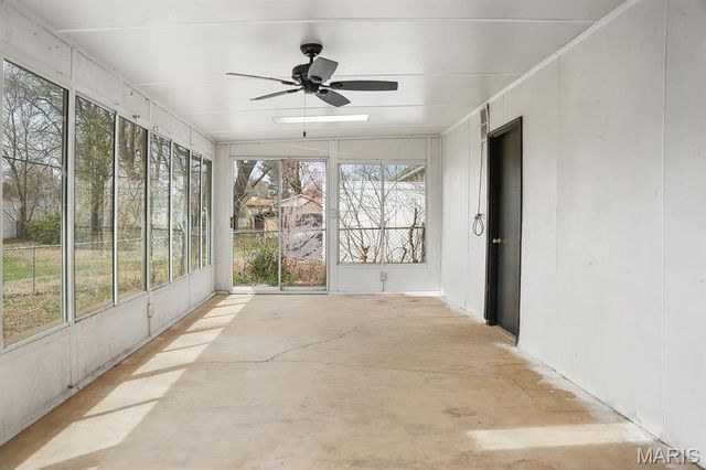 800 Babler Drive, Florissant, MO 63031