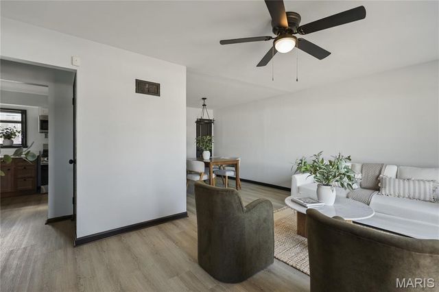 800 Babler Drive, Florissant, MO 63031