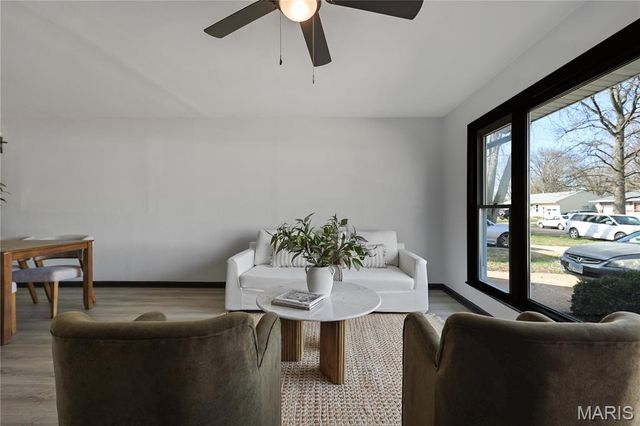 800 Babler Drive, Florissant, MO 63031