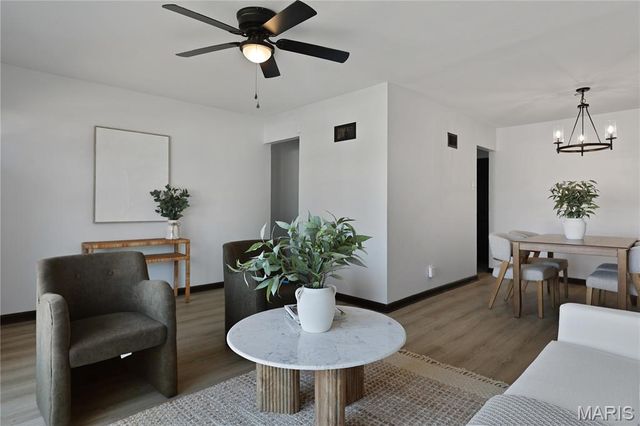 800 Babler Drive, Florissant, MO 63031