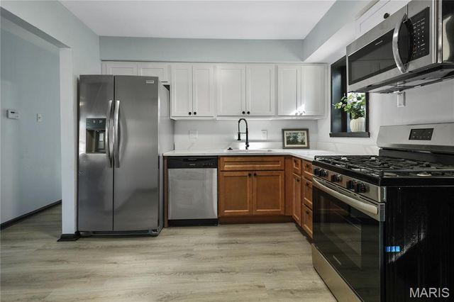 800 Babler Drive, Florissant, MO 63031