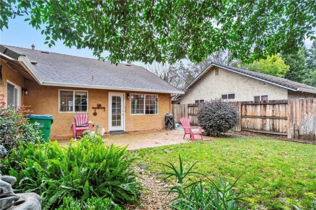 14 Knotts Glen Court, Chico, CA 95926