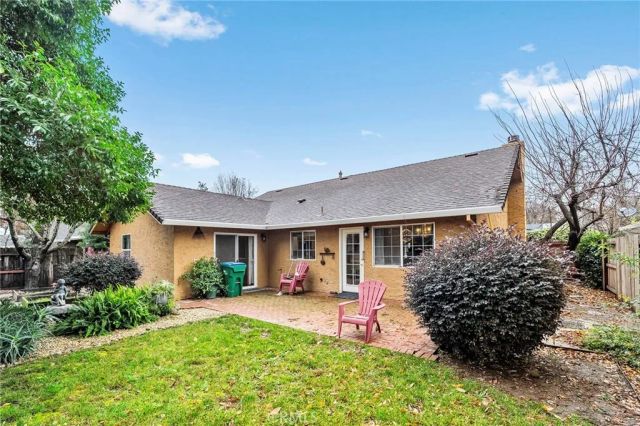14 Knotts Glen Court, Chico, CA 95926