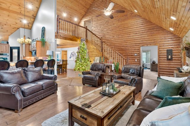 24255 State Rte 64b, Pittsburg, MO 65724