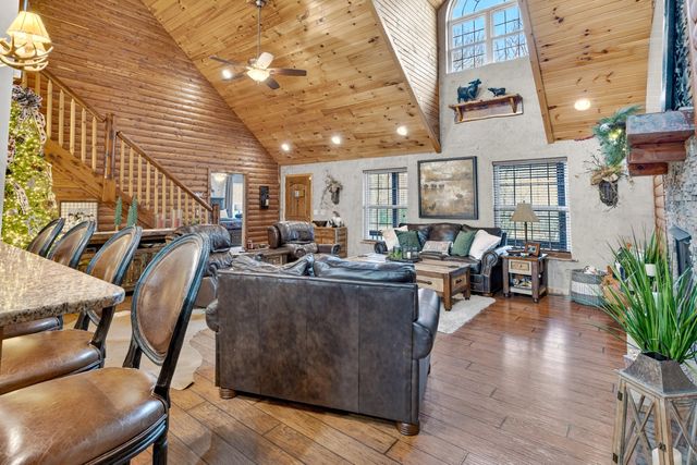 24255 State Rte 64b, Pittsburg, MO 65724