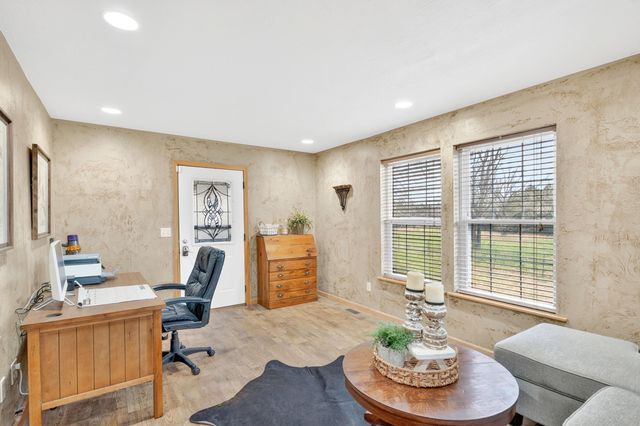 24255 State Rte 64b, Pittsburg, MO 65724