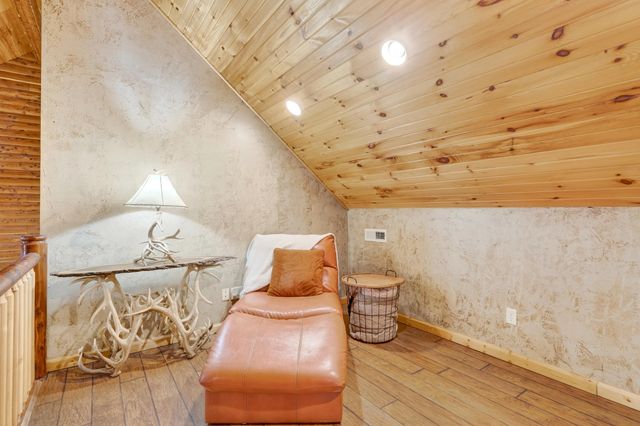 24255 State Rte 64b, Pittsburg, MO 65724