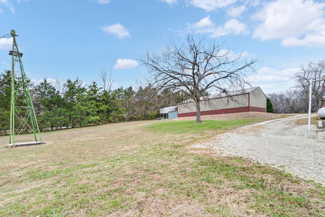 24255 State Rte 64b, Pittsburg, MO 65724