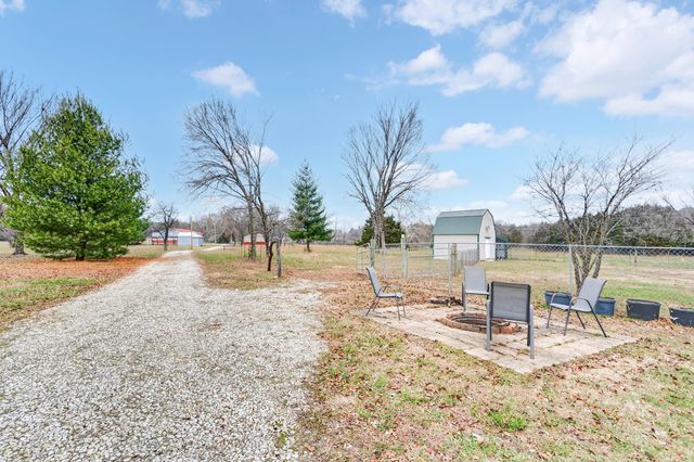 24255 State Rte 64b, Pittsburg, MO 65724