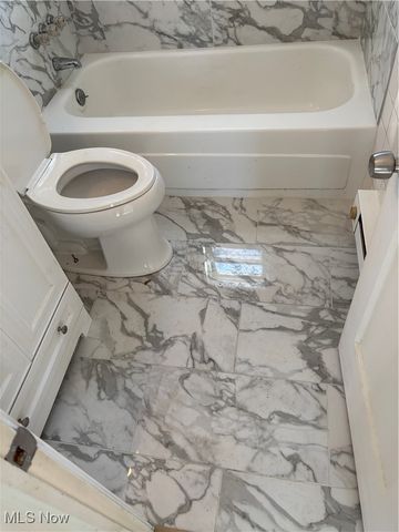 1251 E 340th Street, Eastlake, OH 44095