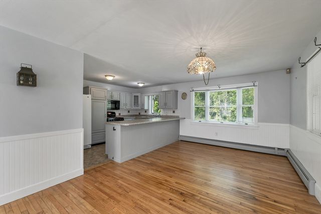 1 Muddy Pond, Kensington, NH 03833