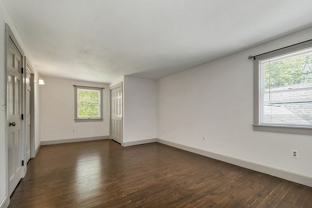 1 Muddy Pond, Kensington, NH 03833