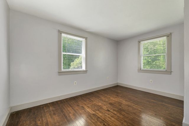 1 Muddy Pond, Kensington, NH 03833