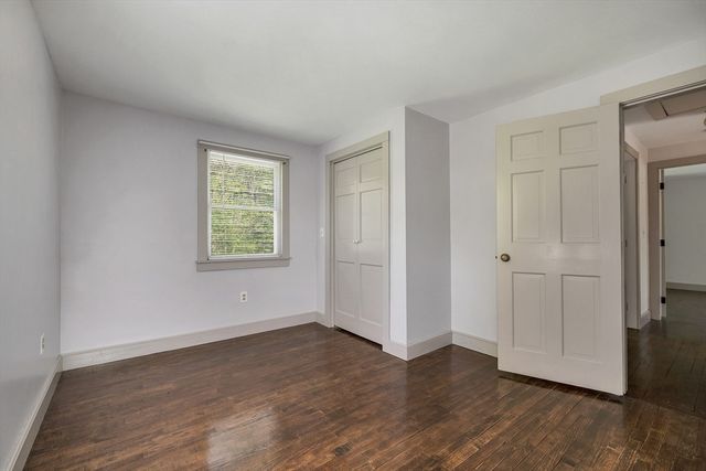 1 Muddy Pond, Kensington, NH 03833