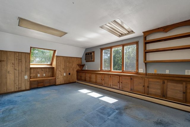 1 Muddy Pond, Kensington, NH 03833