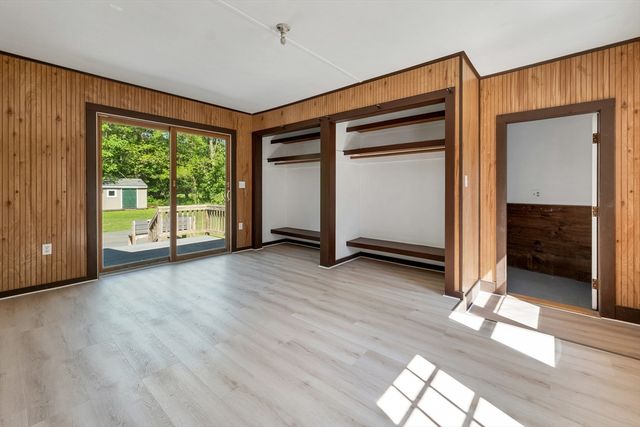 1 Muddy Pond, Kensington, NH 03833