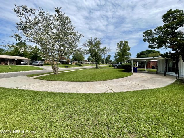 11333 AMERICANA Lane, Jacksonville, FL 32218