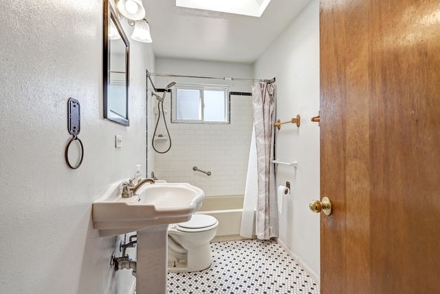 3815 Anderson Avenue SE, Albuquerque, NM 87108