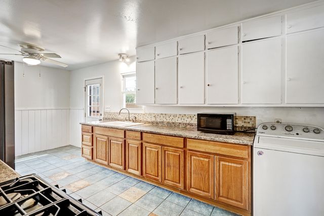 3815 Anderson Avenue SE, Albuquerque, NM 87108
