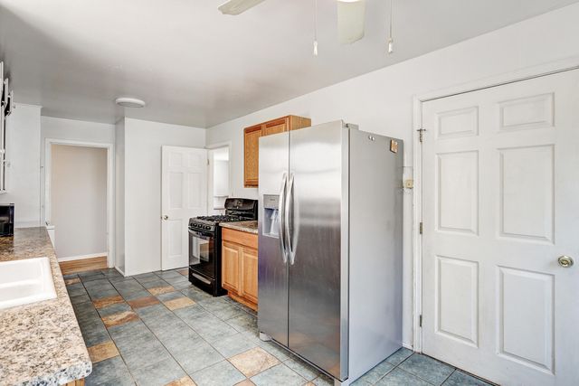 3815 Anderson Avenue SE, Albuquerque, NM 87108