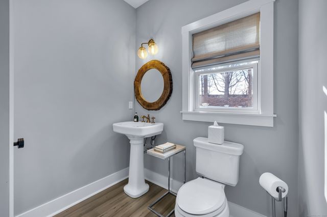 285 Old Whitfield Street, Guilford, CT 06437