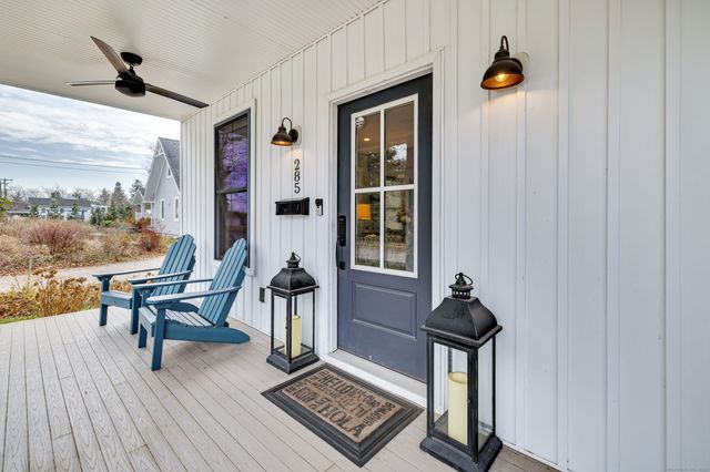 285 Old Whitfield Street, Guilford, CT 06437