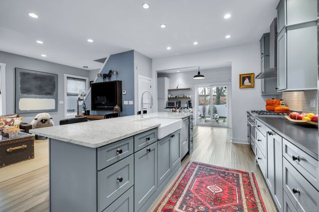 285 Old Whitfield Street, Guilford, CT 06437