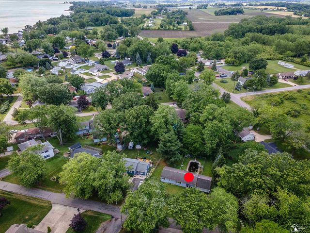 7701 Southmoor Drive, Monroe, MI 48161