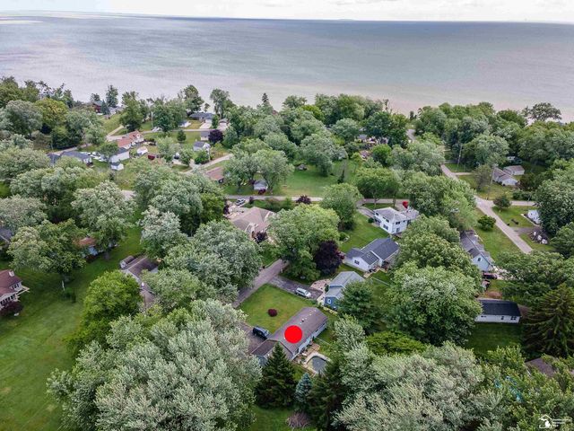 7701 Southmoor Drive, Monroe, MI 48161