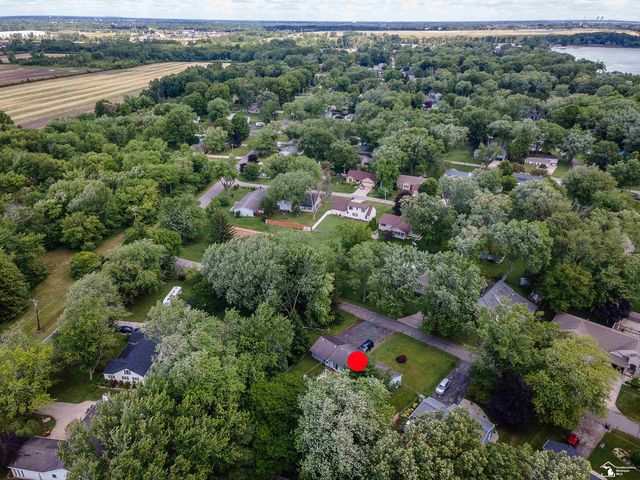 7701 Southmoor Drive, Monroe, MI 48161