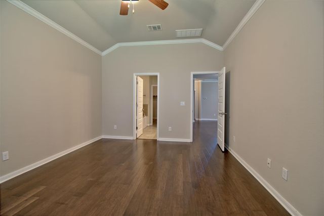 504 Hummingbird LN A, Austin, TX 78734