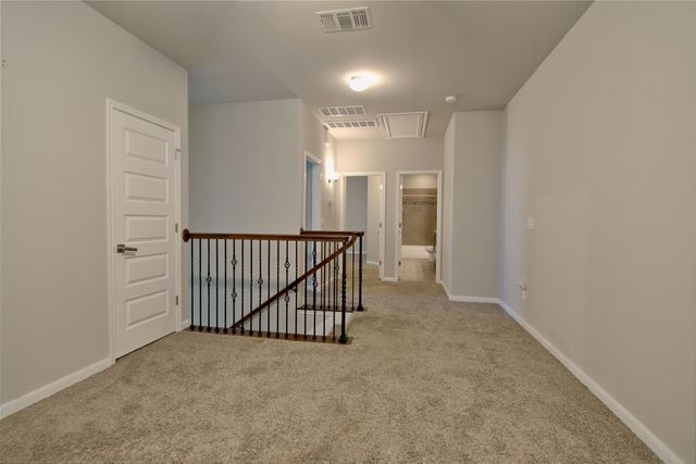 504 Hummingbird LN A, Austin, TX 78734