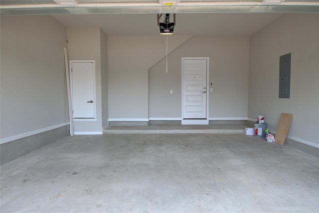 504 Hummingbird LN A, Austin, TX 78734