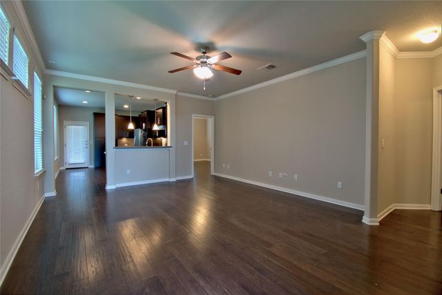 504 Hummingbird LN A, Austin, TX 78734