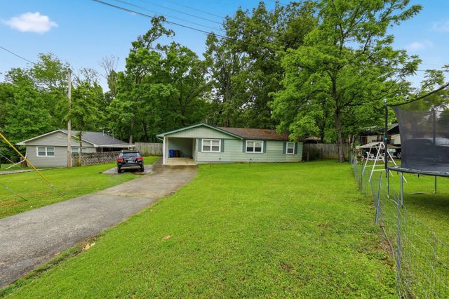 170 Northwestern Ave, Oak Ridge, TN 37830