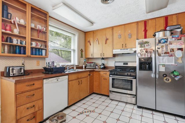 170 Northwestern Ave, Oak Ridge, TN 37830