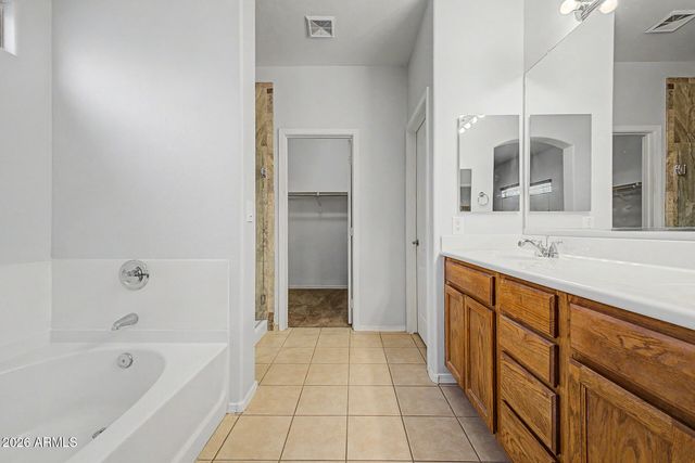 1447 W BRANGUS Way, San Tan Valley, AZ 85143