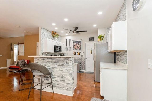 3154 Welmingham SW Drive, Atlanta, GA 30331