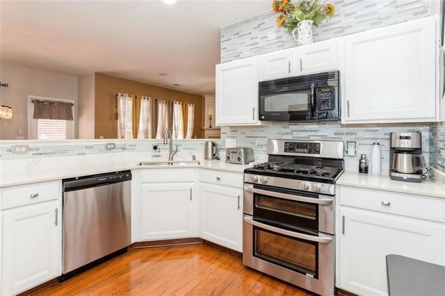 3154 Welmingham SW Drive, Atlanta, GA 30331